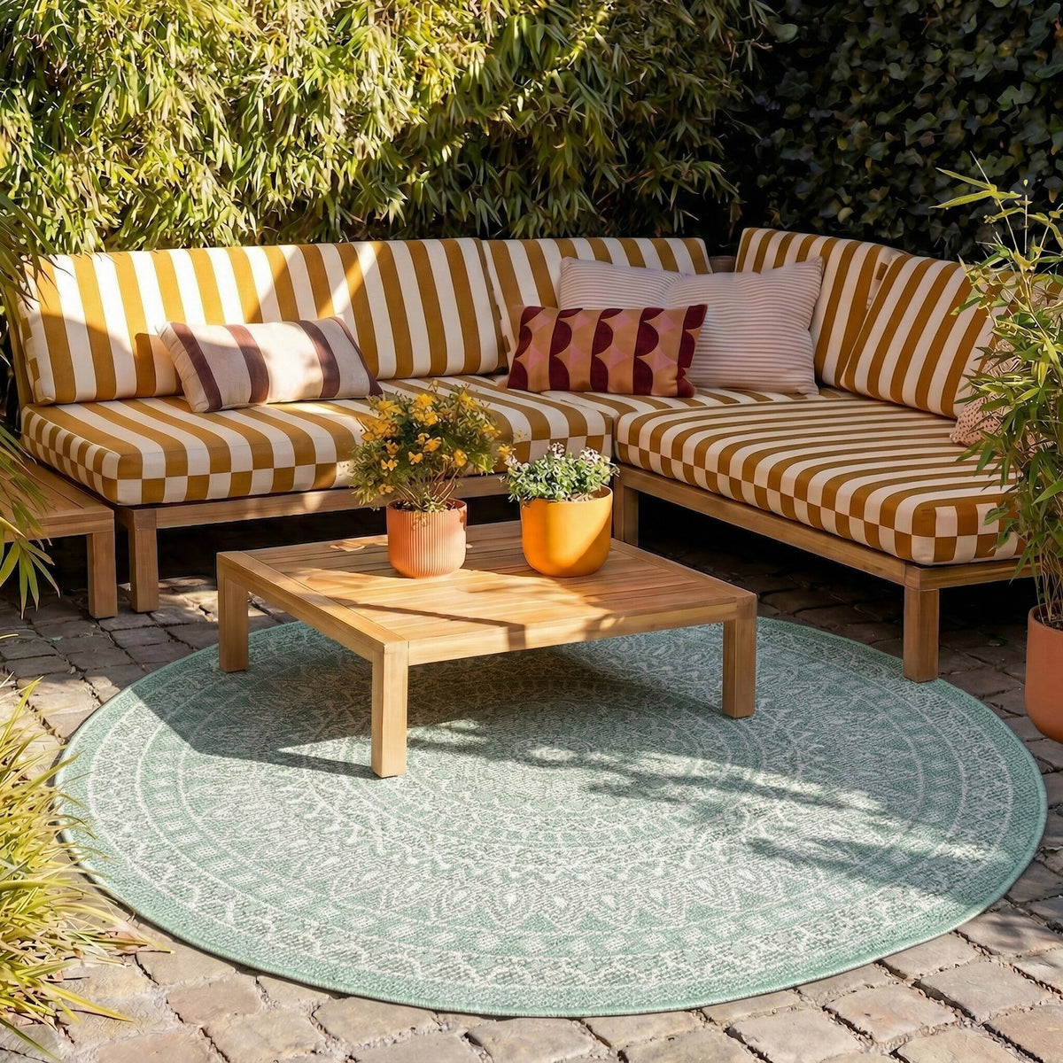 Round Outdoor Rug - Summer Azteca Green