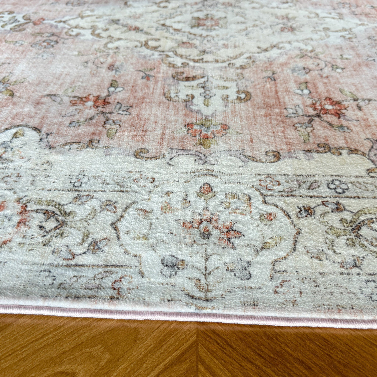 Vintage Rug - Ember Medallion Pink